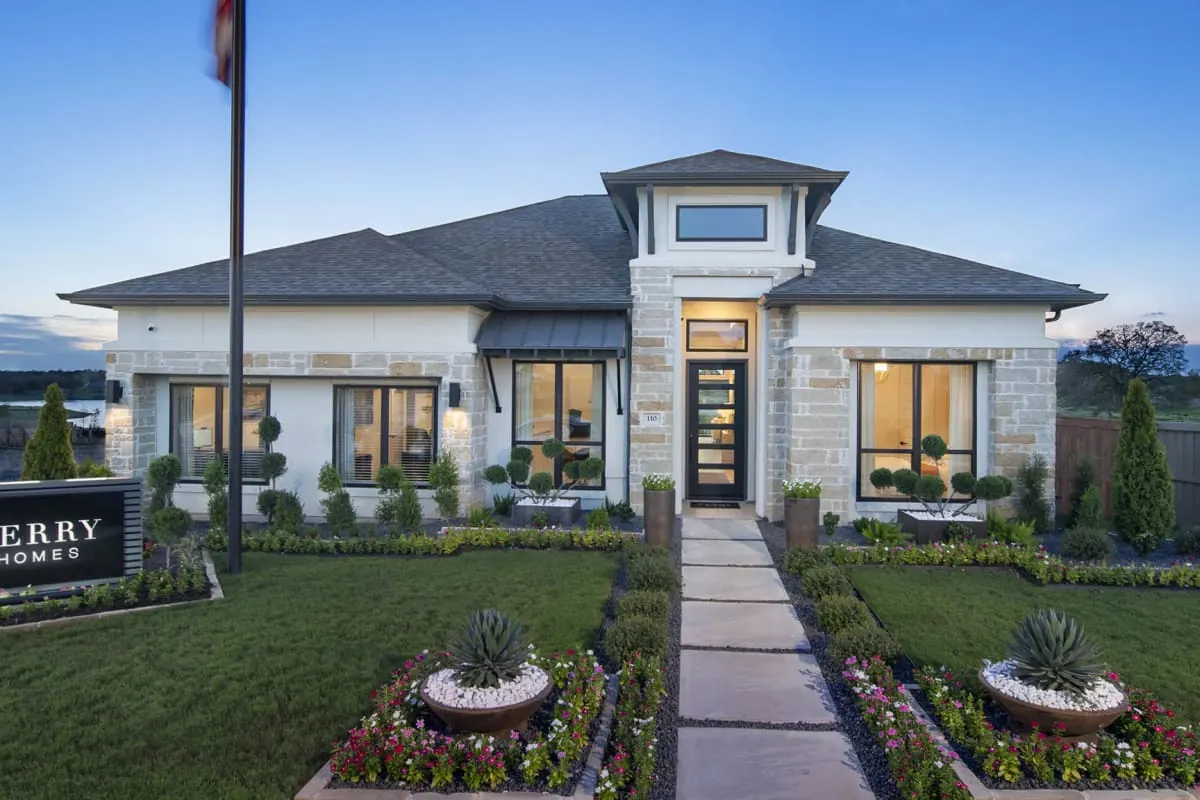 Perry Homes The Colony 60' home exterior